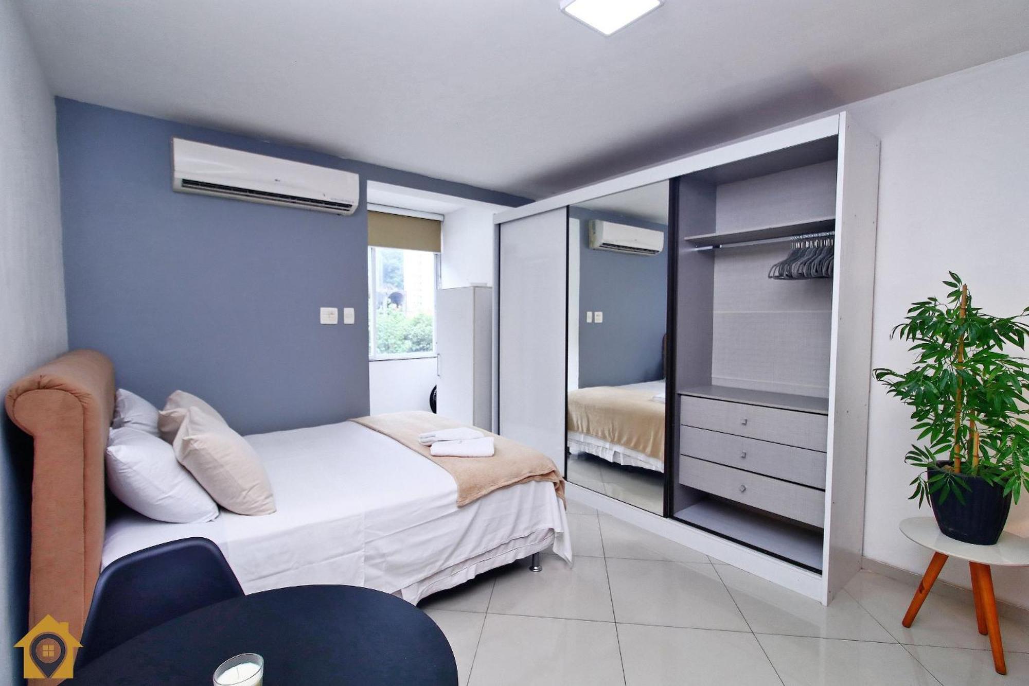 Charmoso E Bem Decorado 200m Da Apartamento