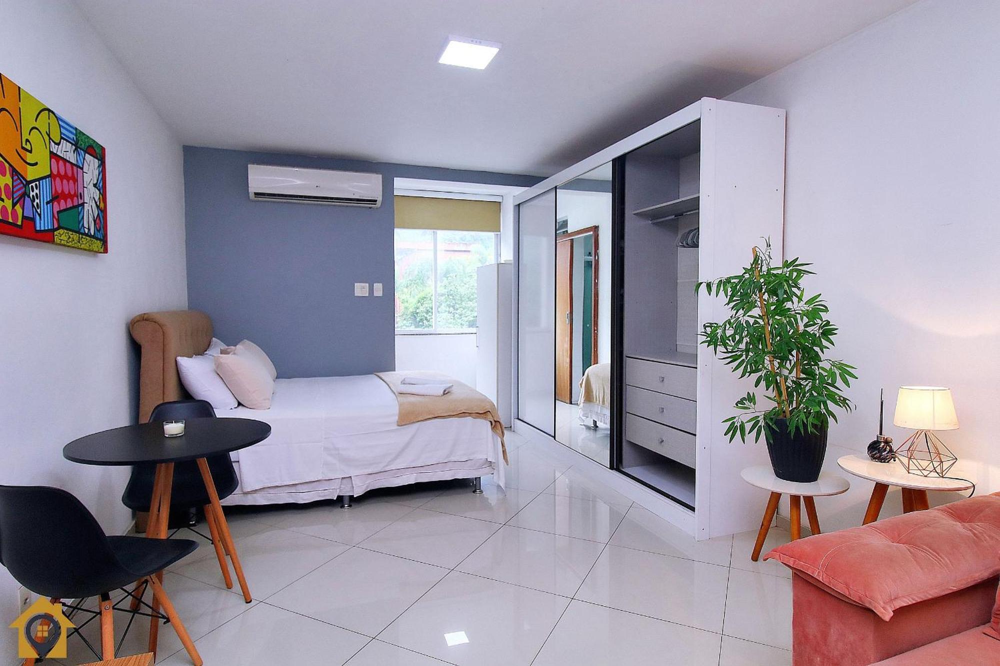 Charmoso E Bem Decorado 200m Da Apartamento